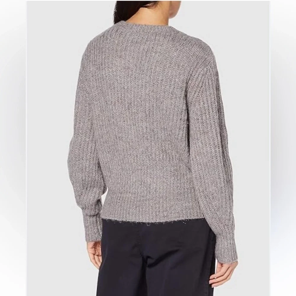 Scotch and Soda wool blend v-neck pullover sweater. Size XS. Very good cond.